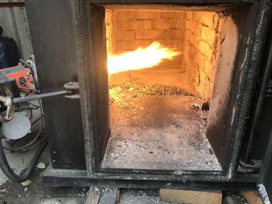 Recolector de residuos personalizado sin humo máquina de incineración de residuos industriales