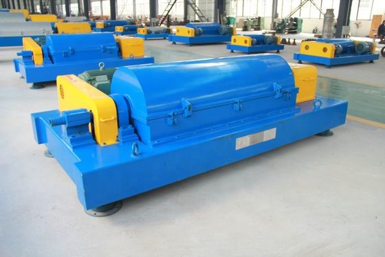 Centrifugadora automática de decantador de aceite de operación continua para secado de lodo en Australia