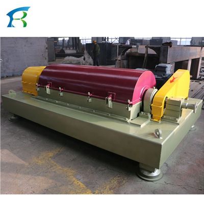Centrifugadora automática de decantador de aceite de operación continua para secado de lodo en Australia